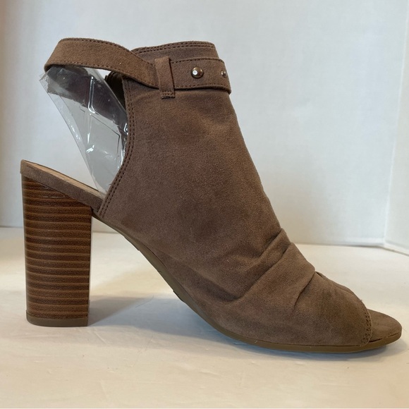 Circus By Sam Edelman Crunched Faux Suede Peep Toe Block Heel Booties Size 9 1/2 - Picture 5 of 10